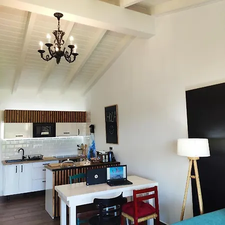 Casa Nueva Para Peregrinos Y Familias. Mos Km 94 * Mos