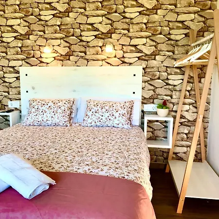 Casa Nueva Para Peregrinos Y Familias. Mos Km 94 Mos
